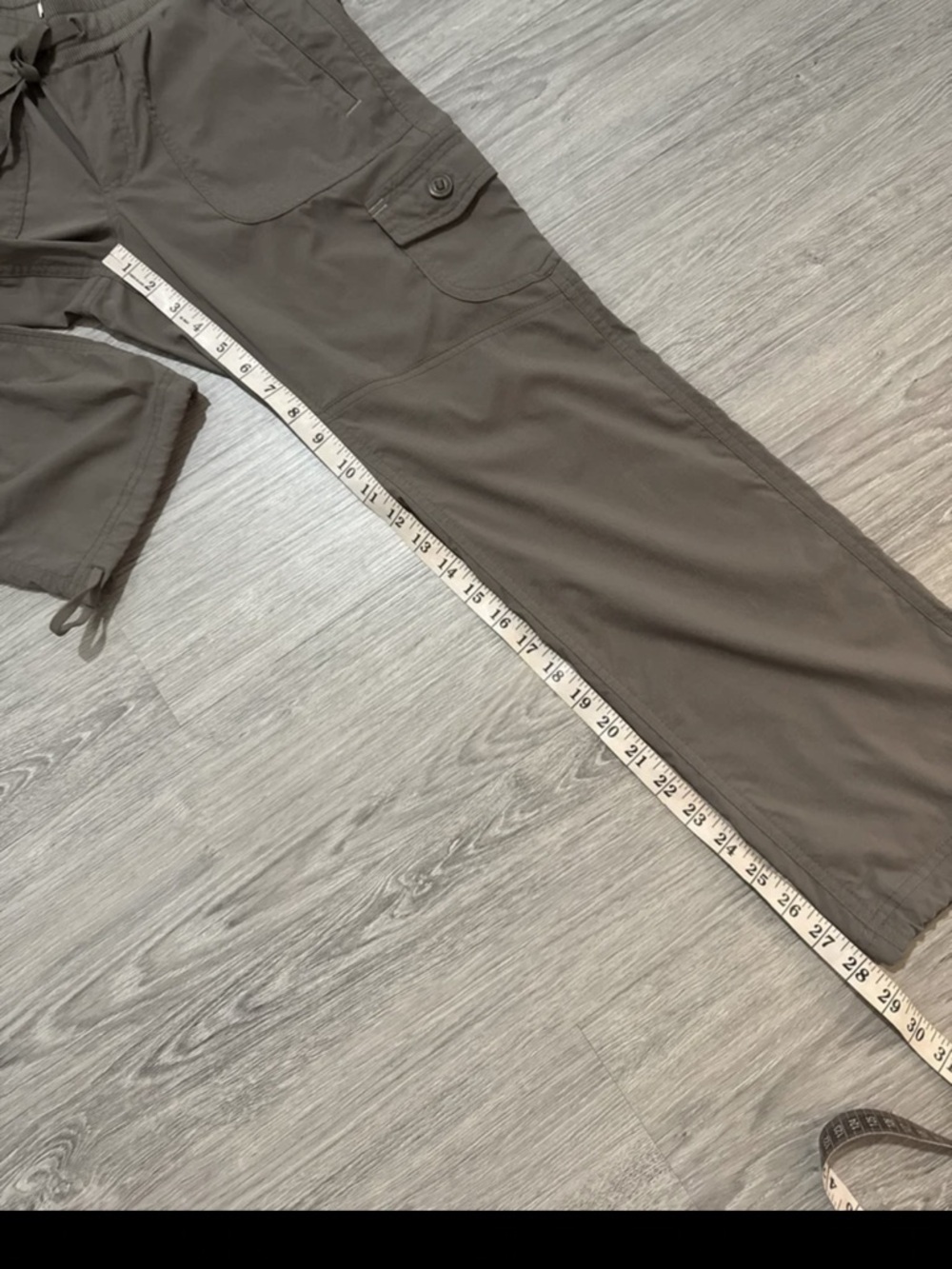 L.L. Bean XS Vista Camp Pants, Quick Dry Straight-Leg Cargo Dk. Taupe LNC $89 - Picture 11 of 12